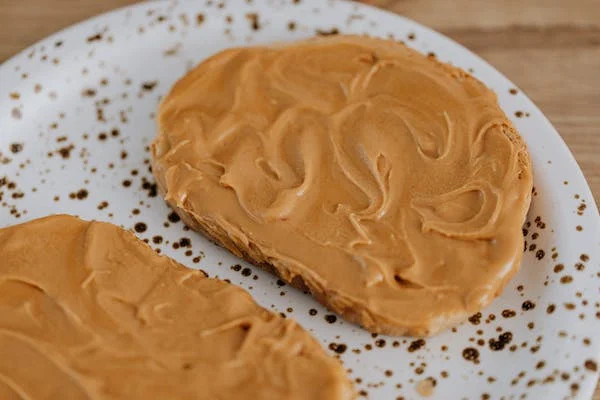 peanut butter and rice cake